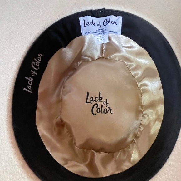 Lack of color Juno boater - Picture 5 of 5